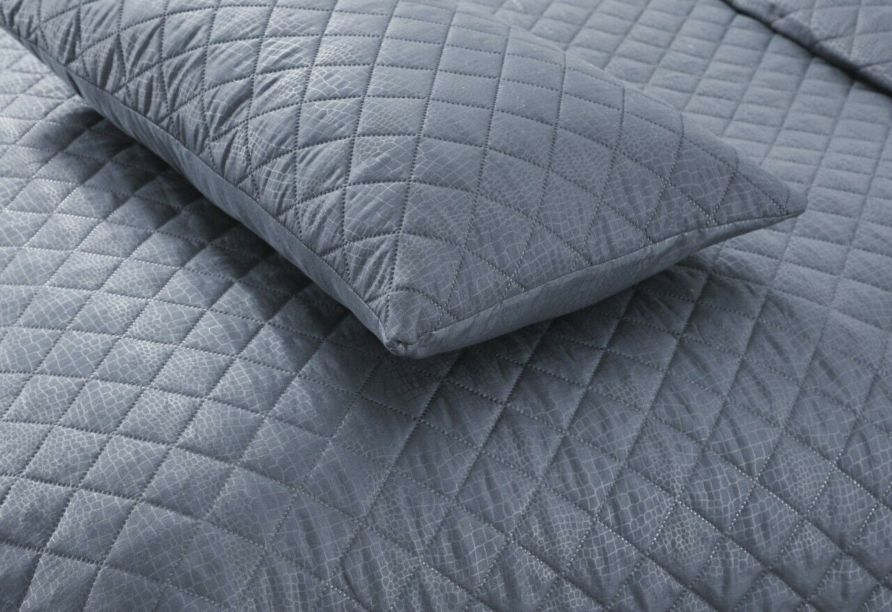 LUXURY EMBOSSED QUILTED BEDSPREAD SOFA THROW 3Pcs BEDDING SET COMFORTER DOUBLE